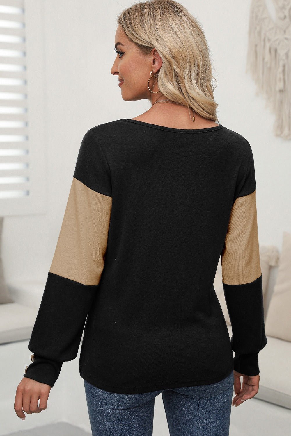 Color Block V - Neck Long Sleeve Top - Juvrena